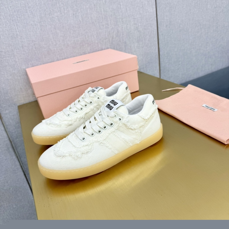 Miu Miu Casual Shoes
